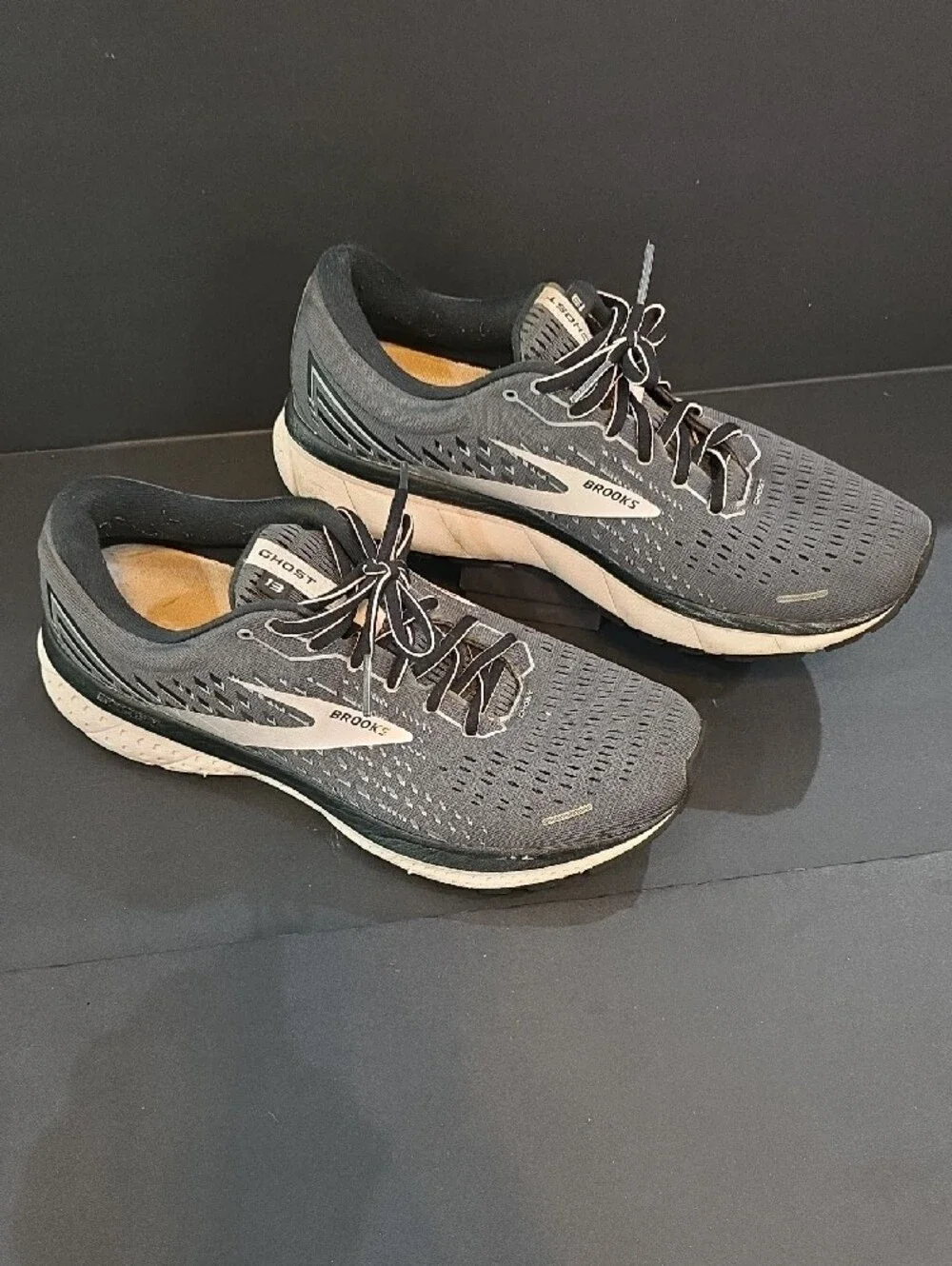 Brooks Ghost 13 Women's Athletic Running Shoes — Gray/White Size 11